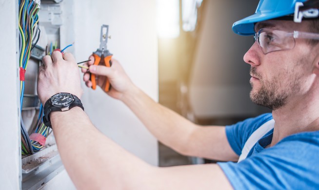 Electric Technician Job